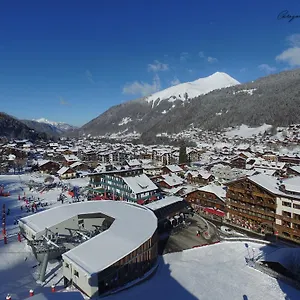 L'equipe 3* Morzine
